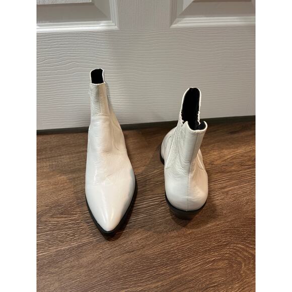 Rebecca Minkoff Women's Kaidienne Pointed Toe Leather Low-Heel Booties 7.5 - Picture 3 of 12